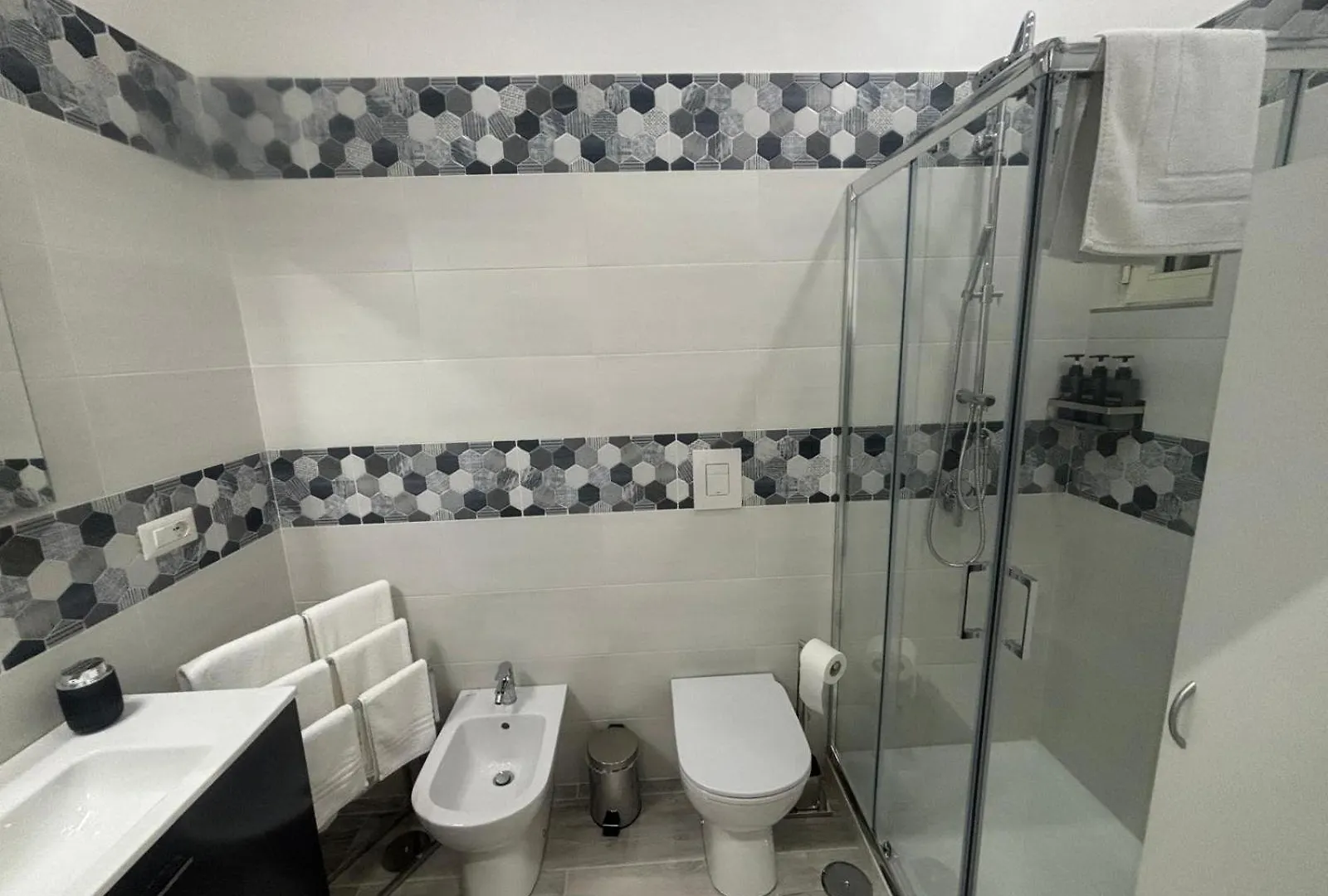 Engi Rooms - Leopardi Napoli Bed & Breakfast