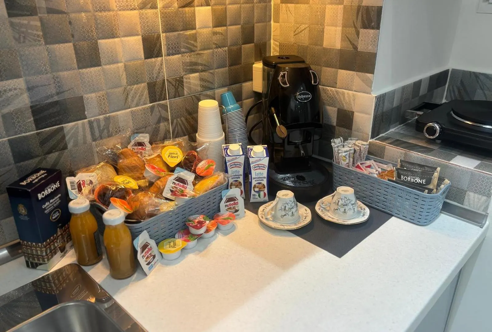 Engi Rooms - Leopardi Naples Bed & Breakfast